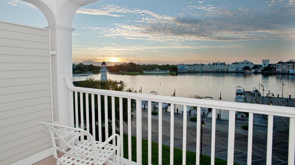 Disney'S Yacht Club Resort Lake Buena Vista Exterior foto